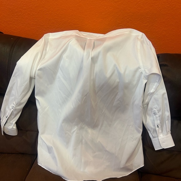 Fairway & Greene Signature Button Up - Picture 3 of 3